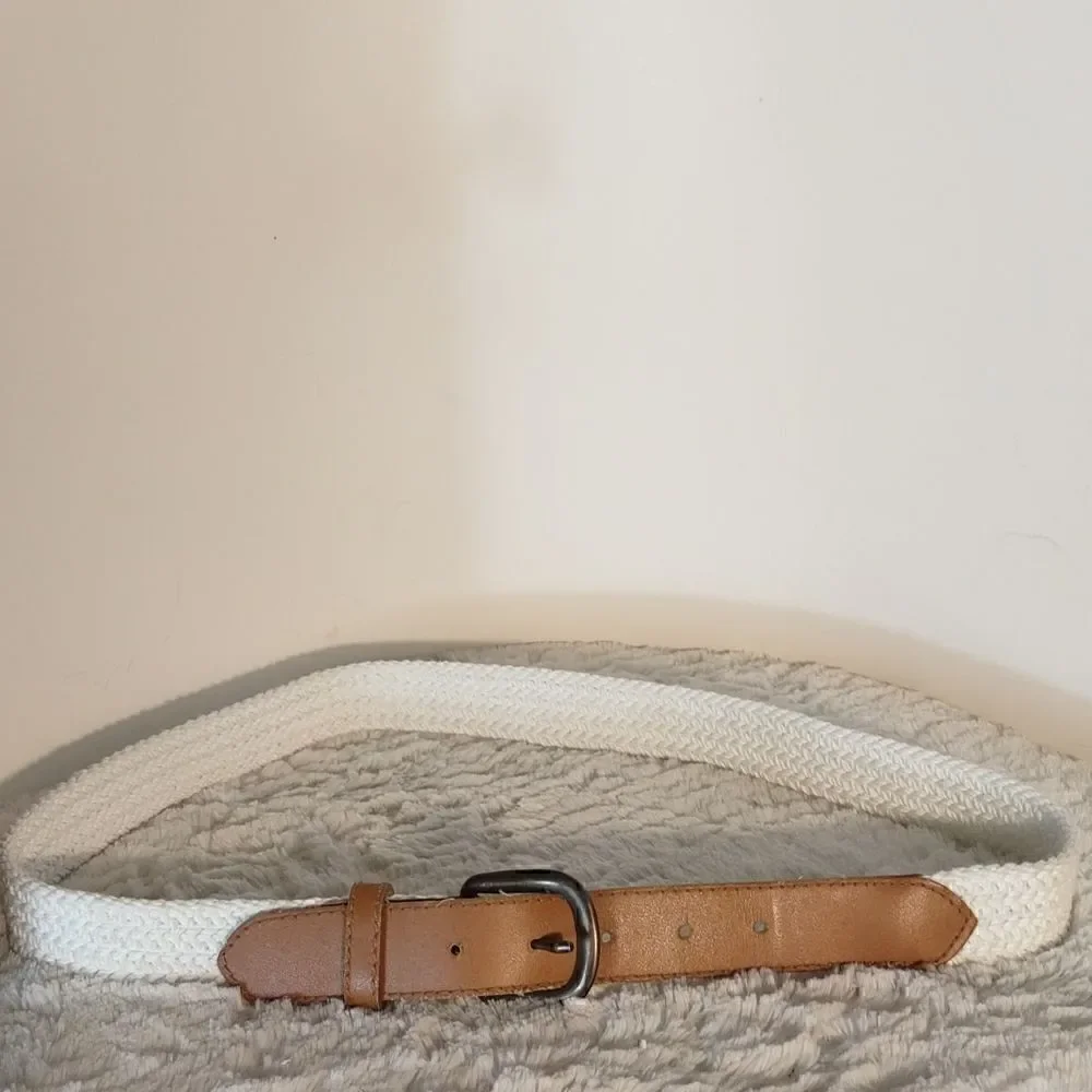White Crocheted Woman's Belt